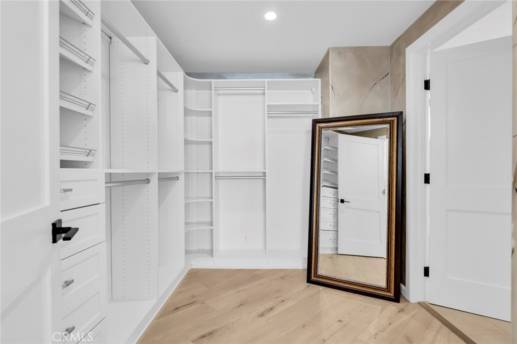 MLS #WS25226127 image #28