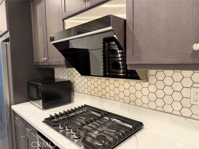 Detail Gallery Image 8 of 10 For 7368 Solstice, Rancho Cucamonga,  CA 91739 - 2 Beds | 2/1 Baths