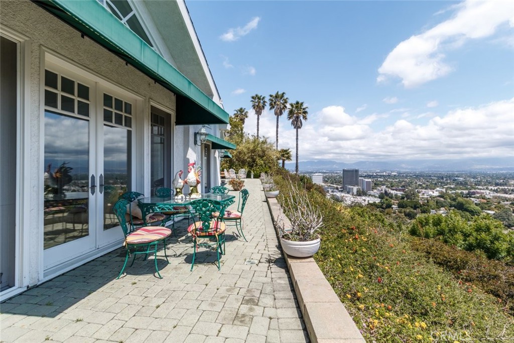 15589 Briarwood DriveSherman Oaks img 21