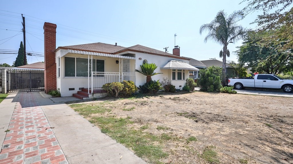 Image 2 for 2966 Cedar Ave, Long Beach, CA 90806