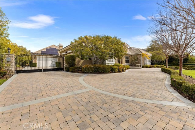19103 Green Oaks Road, Yorba Linda CA: https://media.crmls.org/medias/ff307e8e-7842-41c8-99cc-7c406d9ce6b9.jpg