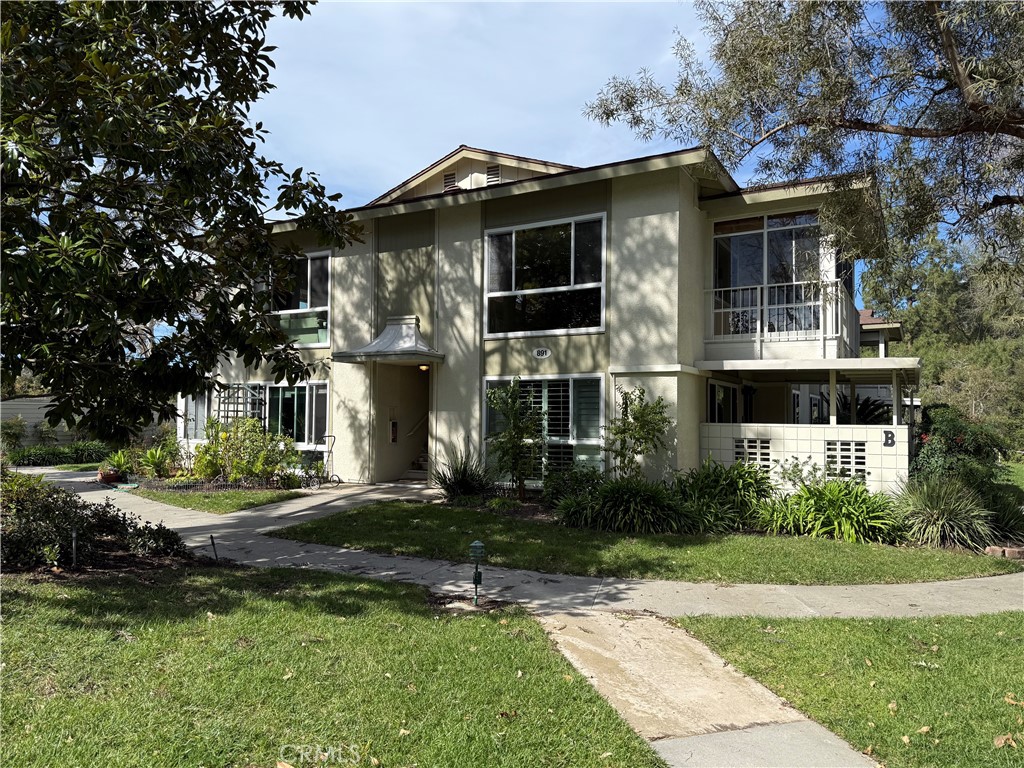 891 Ronda Sevilla #O