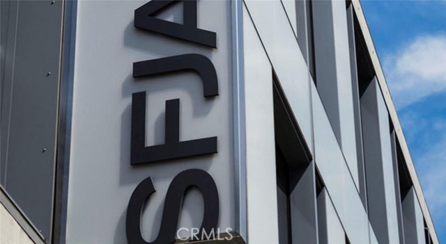 150 Van Ness Avenue, San Francisco CA: https://media.crmls.org/medias/ff30dbdf-4e0a-4b7a-be0e-ea9957bd28d3.jpg