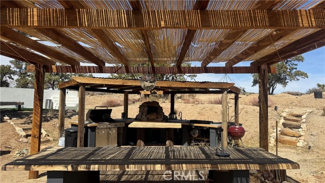 48317 Burns Canyon Road, Pioneertown CA: https://media.crmls.org/medias/ff30e780-1c94-4ba6-ab8a-92a166ec9585.jpg
