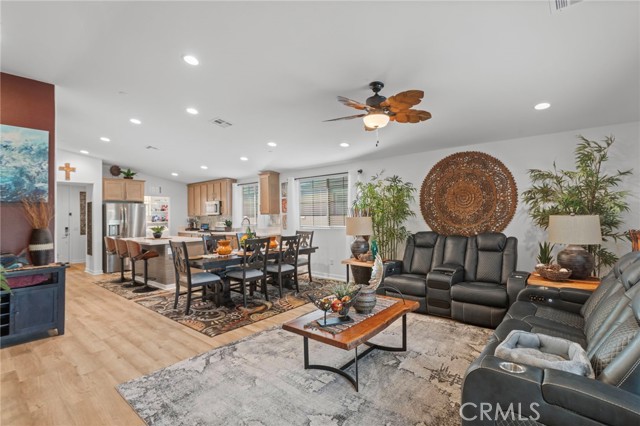 Detail Gallery Image 8 of 33 For 1648 Beacon, Beaumont,  CA 92223 - 2 Beds | 2 Baths