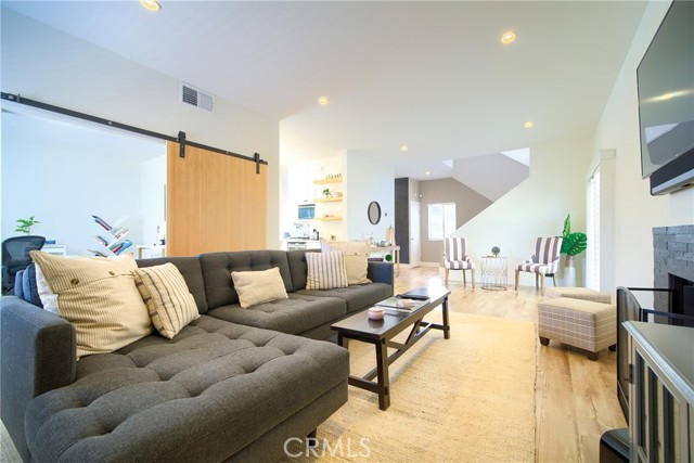 1919 Carnegie, Redondo Beach, California 90278, 2 Bedrooms Bedrooms, ,2 BathroomsBathrooms,Residential,For Sale,Carnegie,SB26075625