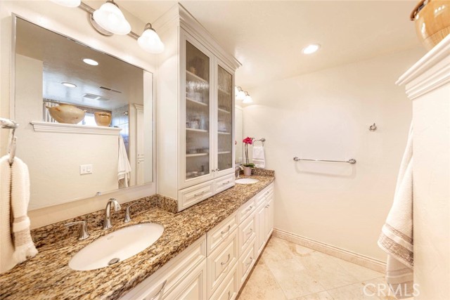 Detail Gallery Image 6 of 38 For 24256 via Santa Clara, Mission Viejo,  CA 92692 - 5 Beds | 3/1 Baths