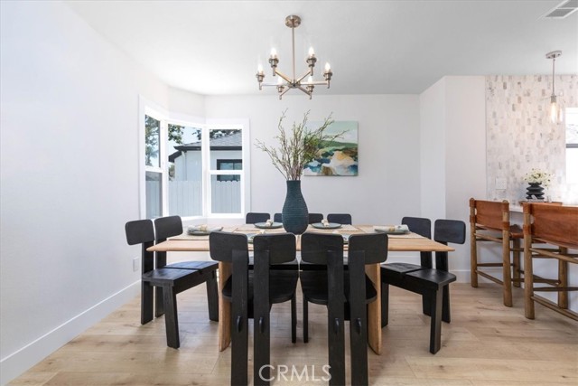 Detail Gallery Image 5 of 36 For 3829 Wellington Rd, Los Angeles,  CA 90008 - 3 Beds | 2 Baths