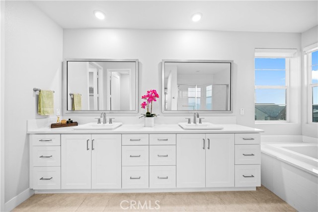 Detail Gallery Image 30 of 46 For 119 Glance, Irvine,  CA 92618 - 3 Beds | 2/1 Baths