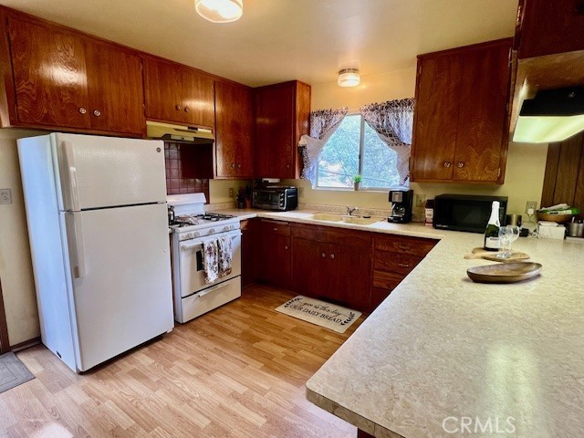 470 Dunant Drive, Crestline CA: https://media.crmls.org/medias/ff3351fe-263b-4285-be56-590b0e6c6edd.jpg
