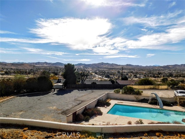 Detail Gallery Image 9 of 55 For 6845 Sage Ave, Yucca Valley,  CA 92284 - 5 Beds | 4 Baths