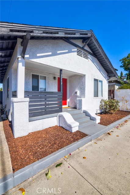 Detail Gallery Image 7 of 33 For 2959 Arlington Ave, Los Angeles,  CA 90018 - 2 Beds | 1 Baths