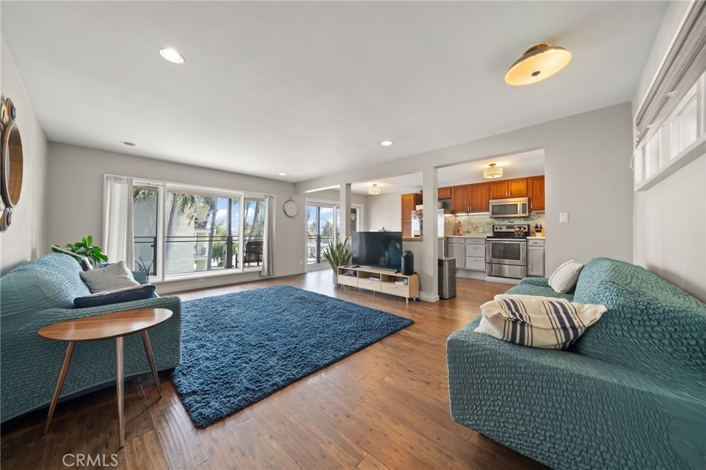 3819 East Livingston Drive #9