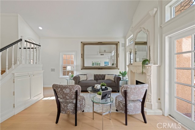 22557 Fenwall Drive, Saugus CA: https://media.crmls.org/medias/ff3595dc-0905-408e-91a4-196ec2ce74ea.jpg