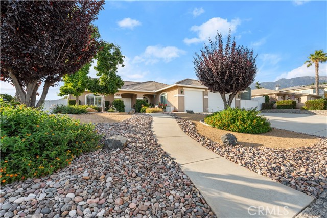 Detail Gallery Image 5 of 53 For 38256 Wild Poppy Ln, Yucaipa,  CA 92399 - 4 Beds | 3 Baths