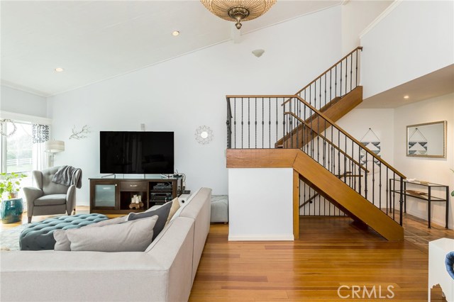33 Seaview Drive S, Rolling Hills Estates, California 90274, 3 Bedrooms Bedrooms, ,2 BathroomsBathrooms,Residential,Sold,Seaview Drive S,SB17028621