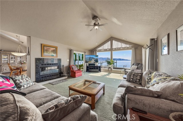 3790 Lakeshore Boulevard, Lakeport CA: https://media.crmls.org/medias/ff3660ed-bbae-4ed0-b3b7-d81de41af72a.jpg