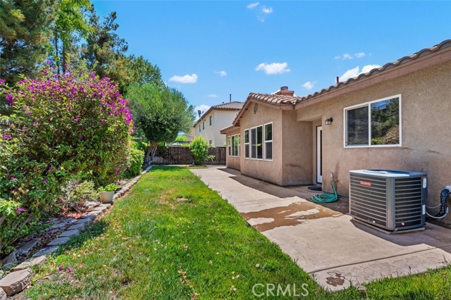 35051 Via Santa Catalina, Winchester CA: https://media.crmls.org/medias/ff372e4b-fa73-4b53-b82e-683f64ddb375.jpg