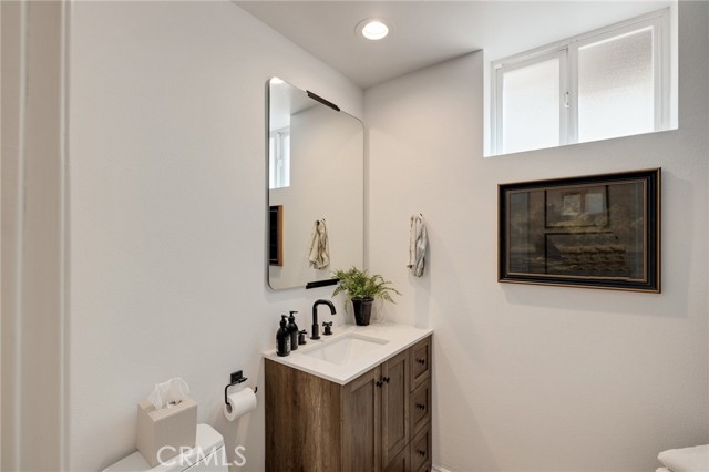 1111 Manhattan Ave, Hermosa Beach CA: https://media.crmls.org/medias/ff3862ab-e3e2-4117-bb99-352ab65bb33e.jpg