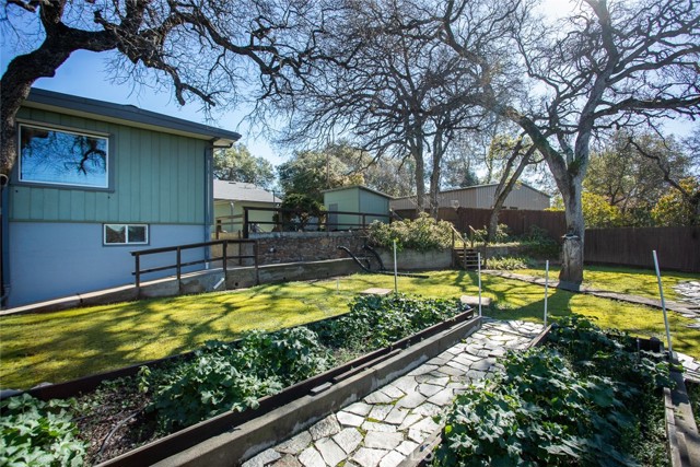 Detail Gallery Image 11 of 75 For 210 Riverview Dr, Oroville,  CA 95966 - 4 Beds | 3 Baths