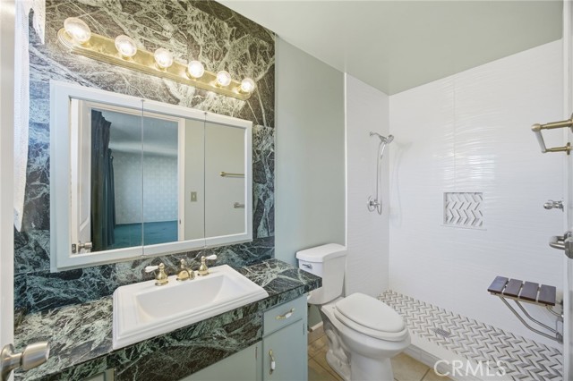 Detail Gallery Image 22 of 38 For 4975 Loris St, San Diego,  CA 92105 - 3 Beds | 2 Baths