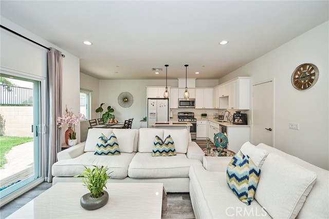 Detail Gallery Image 8 of 64 For 4428 Lilac Cir, Chino Hills,  CA 91709 - 3 Beds | 2/1 Baths