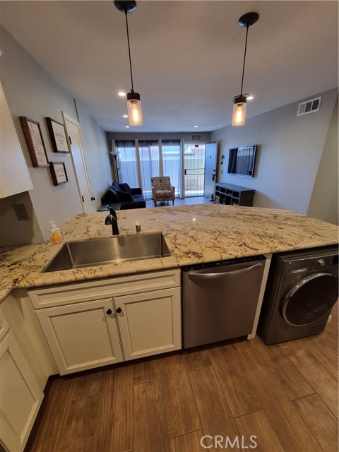 Detail Gallery Image 17 of 36 For 27236 Luther #705,  Canyon Country,  CA 91351 - 1 Beds | 1 Baths