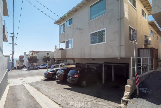 200 15th Street, Manhattan Beach, California 90266, ,Residential Income,Sold,15th,SB20051917