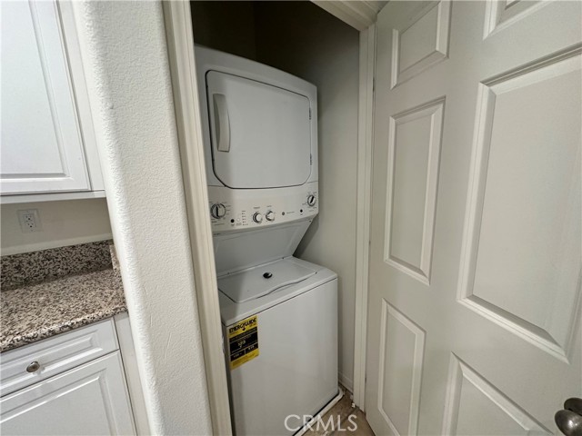712 Ash Lane, Pomona CA: https://media.crmls.org/medias/ff3a191f-a7b3-4810-b824-14f4c9a8d53f.jpg