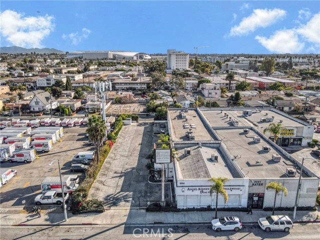 994 South La Brea Avenue, Inglewood, California 90301, ,Commercial Lease,For Rent,994 South La Brea Avenue,CRSB25022780