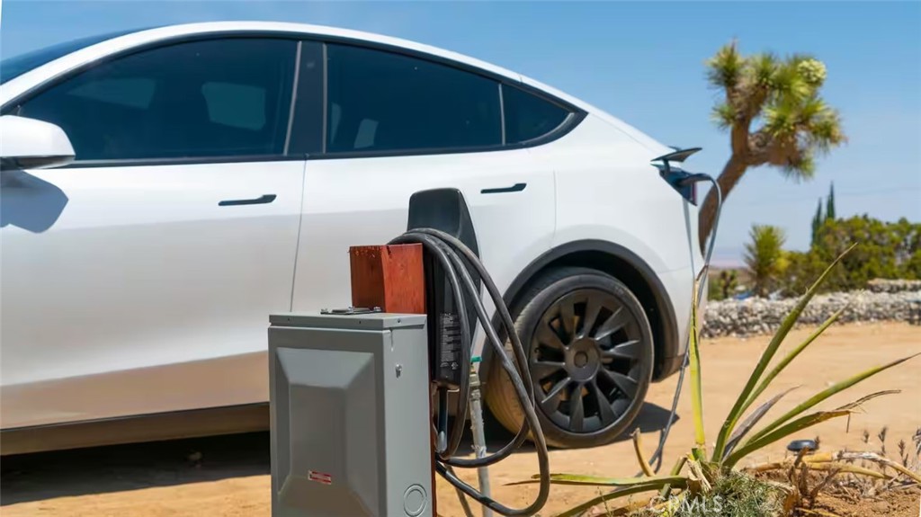 MLS #OC25041427 image #33