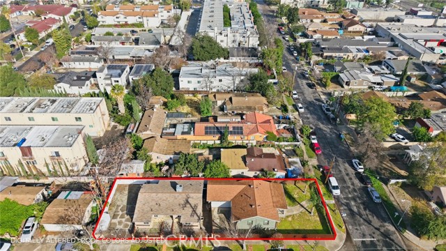 Detail Gallery Image 2 of 59 For 21511 Bassett St. & 6903 Alabama Ave., Canoga Park,  CA 91303 - 5 Beds | 4 Baths