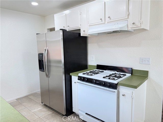 420 E Blueridge Avenue, Orange CA: https://media.crmls.org/medias/ff3d3d44-b7b0-419f-b31e-963e4e8ab1a4.jpg