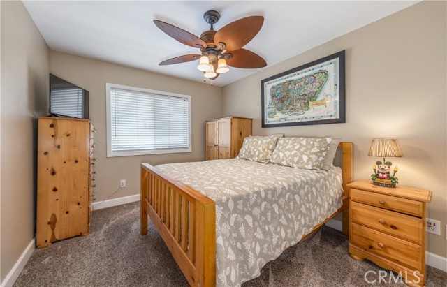 21992 Hoi Circle, Lake Forest CA: https://media.crmls.org/medias/ff3d973a-2a43-4bf5-9b7b-9a37b5188f07.jpg