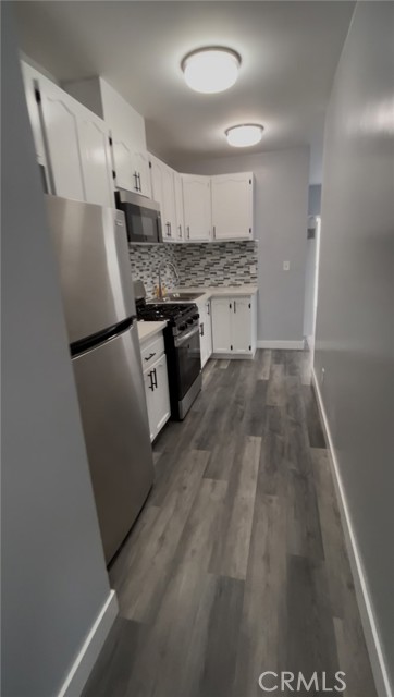 1032 S Normandie Avenue, Los Angeles CA: https://media.crmls.org/medias/ff3dda5d-00f6-425a-b072-e9415d7b0c29.jpg