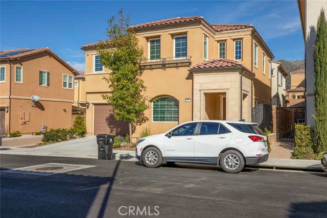 Detail Gallery Image 9 of 56 For 20817 W Bur Oak Cir, Porter Ranch,  CA 91326 - 4 Beds | 3 Baths