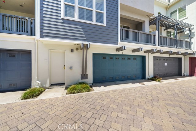 Detail Gallery Image 24 of 35 For 6011 Dawn Creek #7,  Playa Vista,  CA 90094 - 3 Beds | 2/1 Baths