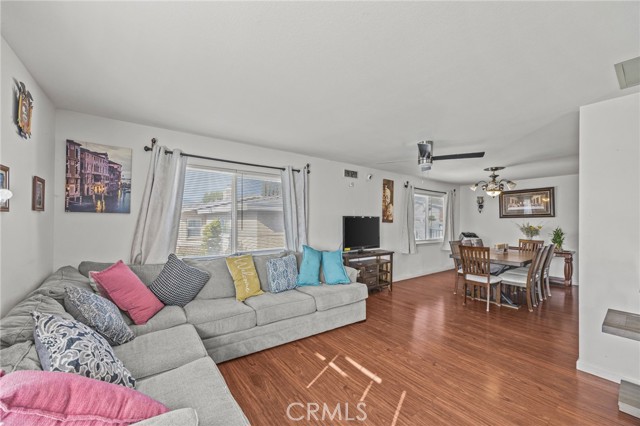 11857 11857 Mount Vernon, Grand Terrace CA: https://media.crmls.org/medias/ff3f91b4-d332-4ecb-b26a-0b5f1e094bb9.jpg