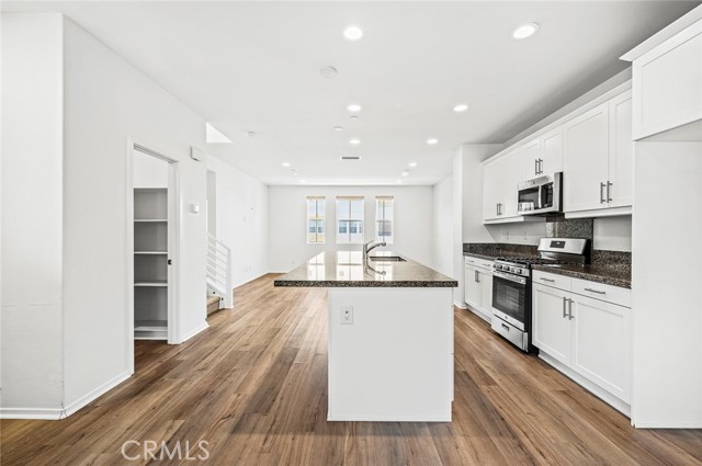 Detail Gallery Image 11 of 49 For 9560 Hammock Place, Rancho Cucamonga,  CA 91730 - 4 Beds | 3/1 Baths