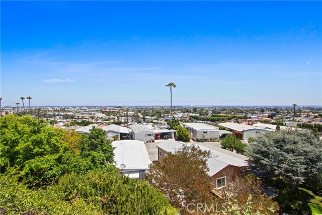 2550 Pacific Coast, Torrance CA: https://media.crmls.org/medias/ff413af1-e8b8-4946-b25a-c09db295642c.jpg