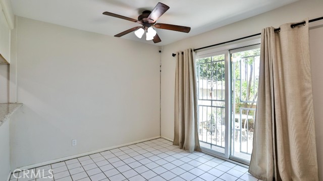 Detail Gallery Image 10 of 44 For 150 S Fairview St #9,  Santa Ana,  CA 92704 - 3 Beds | 2/1 Baths