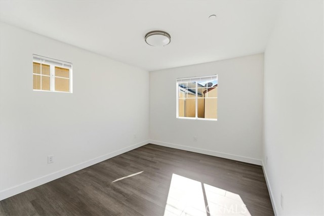 Detail Gallery Image 23 of 33 For 15150 Rayen St, North Hills,  CA 91343 - 3 Beds | 3 Baths