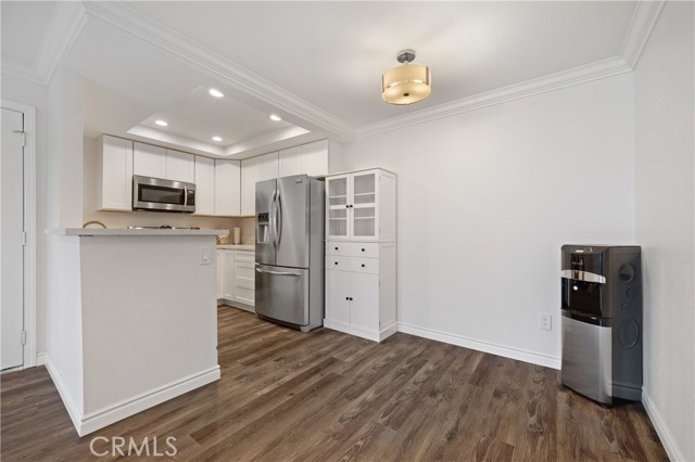 Detail Gallery Image 10 of 31 For 16377 Lakeshore 6k,  Lake Elsinore,  CA 92530 - 2 Beds | 2/1 Baths