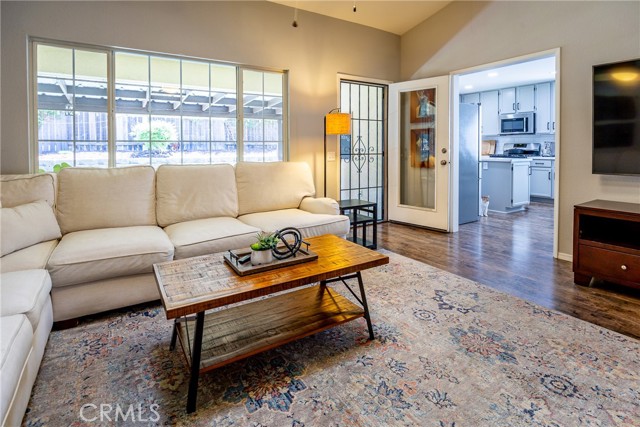 Detail Gallery Image 12 of 36 For 120 Riverbank Ln, Paso Robles,  CA 93446 - 4 Beds | 2 Baths