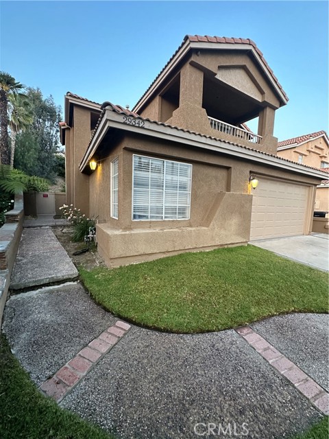 Detail Gallery Image 2 of 15 For 29342 Clear View Ln, Highland,  CA 92346 - 5 Beds | 3 Baths