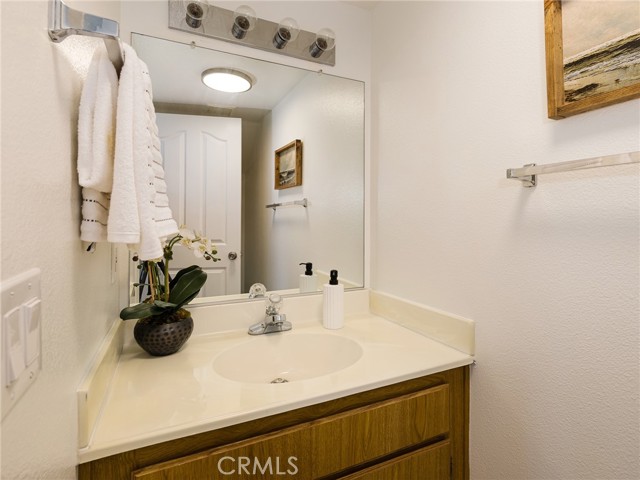 23238 Colony Park Drive, Carson CA: https://media.crmls.org/medias/ff4305f5-dc76-4d65-a40e-906c159e1a6e.jpg