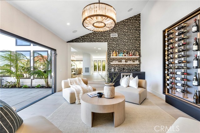 Detail Gallery Image 8 of 40 For 38 Drakes Bay Dr, Corona Del Mar,  CA 92625 - 5 Beds | 4/1 Baths