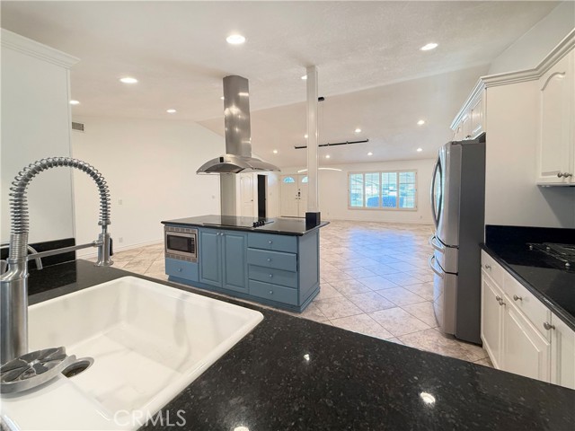 Detail Gallery Image 10 of 31 For 2123 Earnshaw Dr, Placentia,  CA 92870 - 4 Beds | 2 Baths