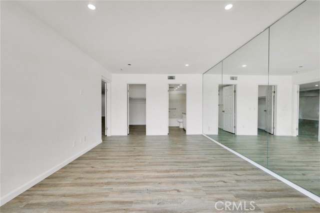 1815 Butler Avenue, Los Angeles CA: https://media.crmls.org/medias/ff44fb56-f237-4a69-9244-eb86be3b8dbf.jpg