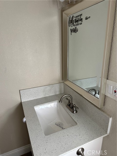 Detail Gallery Image 10 of 25 For 449 Georgia, Big Bear Lake,  CA 92315 - 5 Beds | 5 Baths